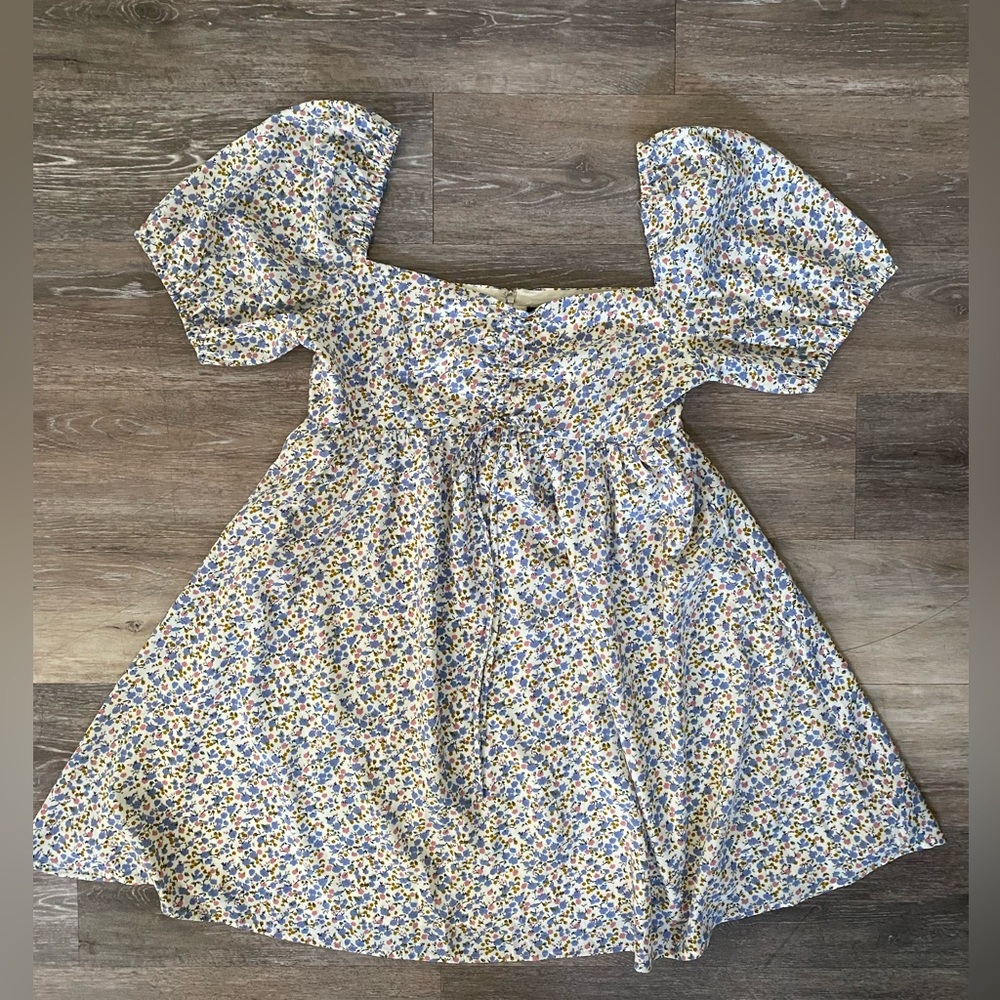 Lulus ivory floral puff sleeve mini